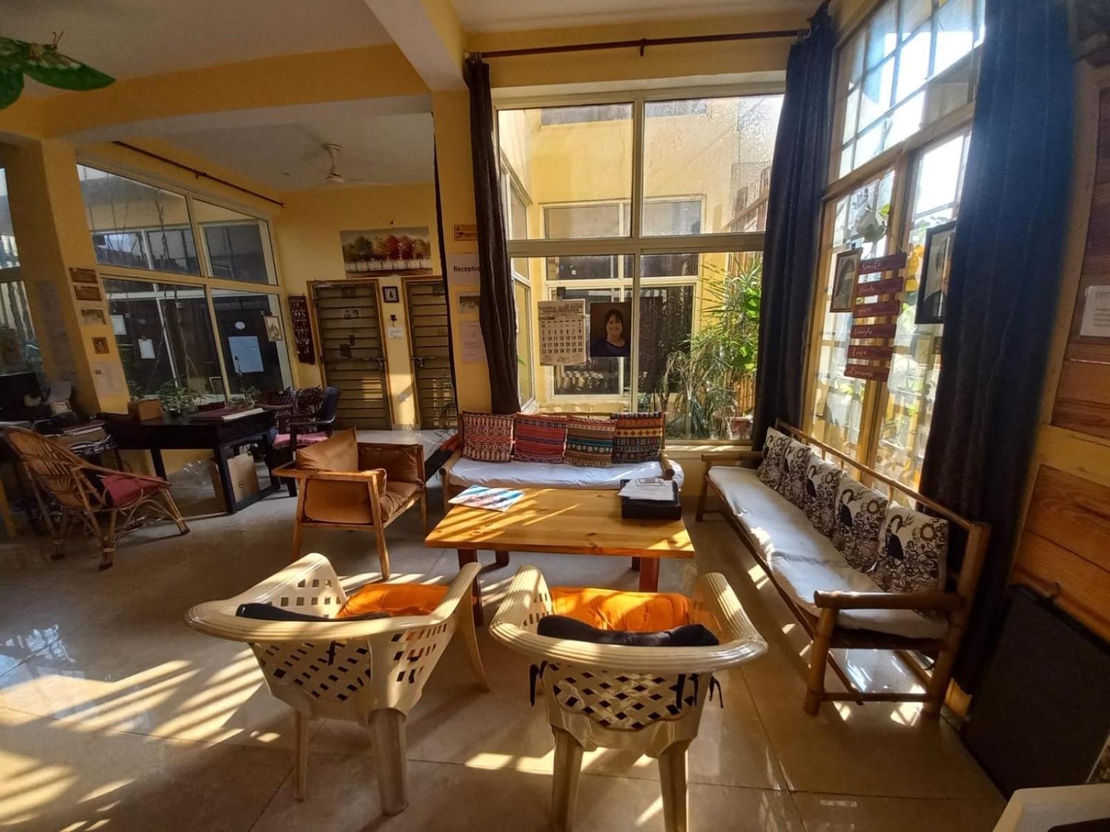 Devi Music Ashram Bed and Breakfast Rishīkesh Buitenkant foto
