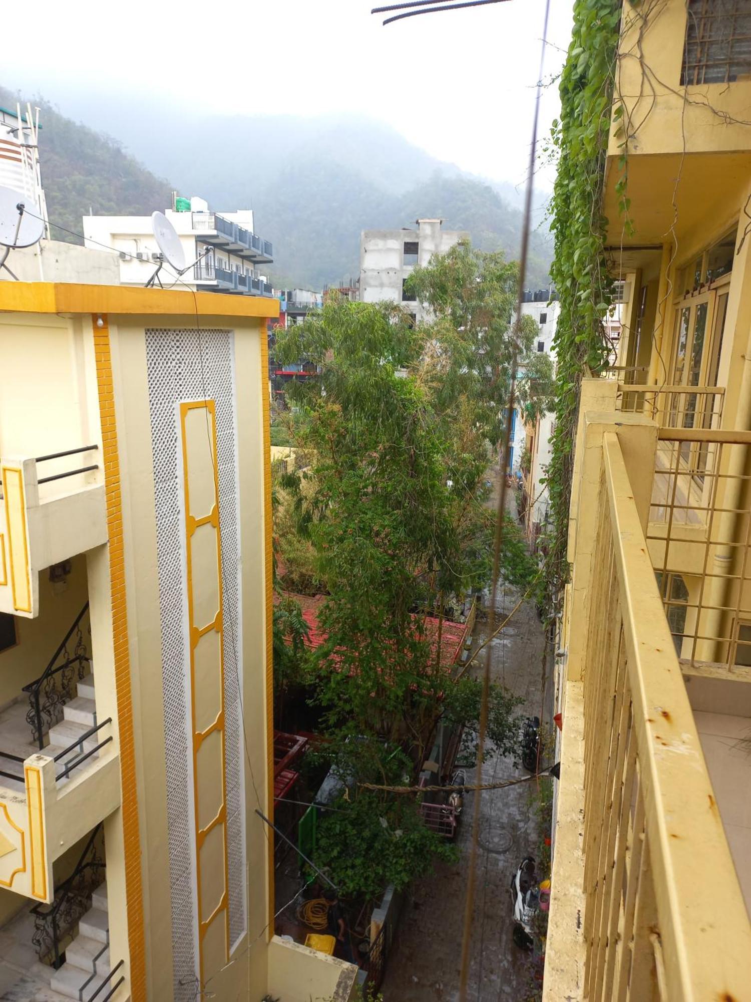 Devi Music Ashram Bed and Breakfast Rishīkesh Buitenkant foto