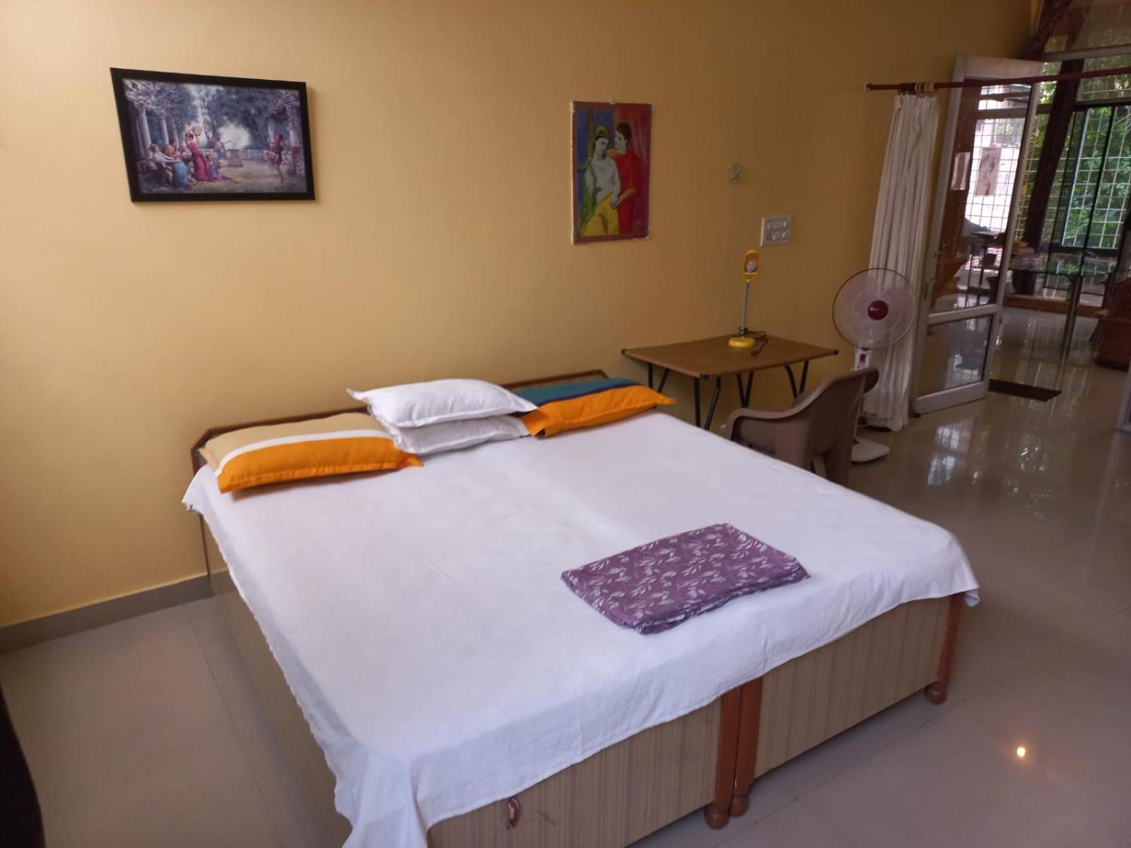 Devi Music Ashram Bed and Breakfast Rishīkesh Buitenkant foto